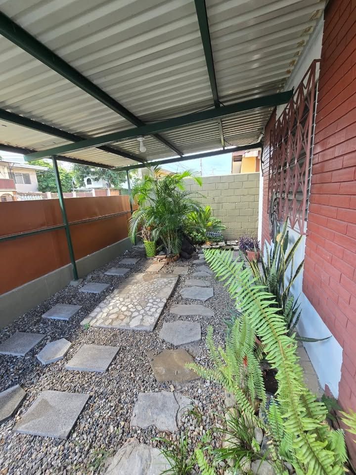 Venta de Casa en Jardines, 500 V2, Circuito Cerrado imagen 4