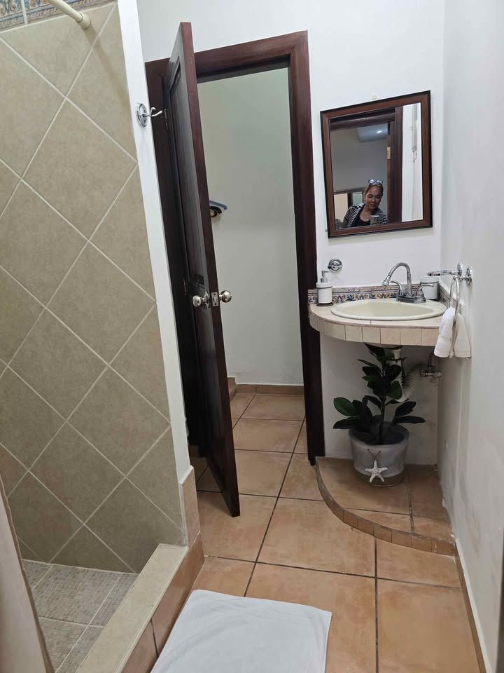 Hermoso Apartamento en Col. Universidad imagen 5