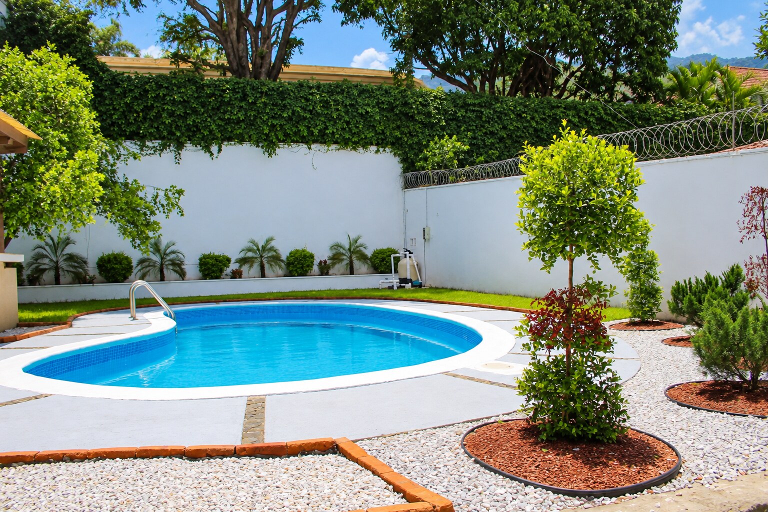 Se vende casa de lujo en Colonia Bella Vista imagen 4